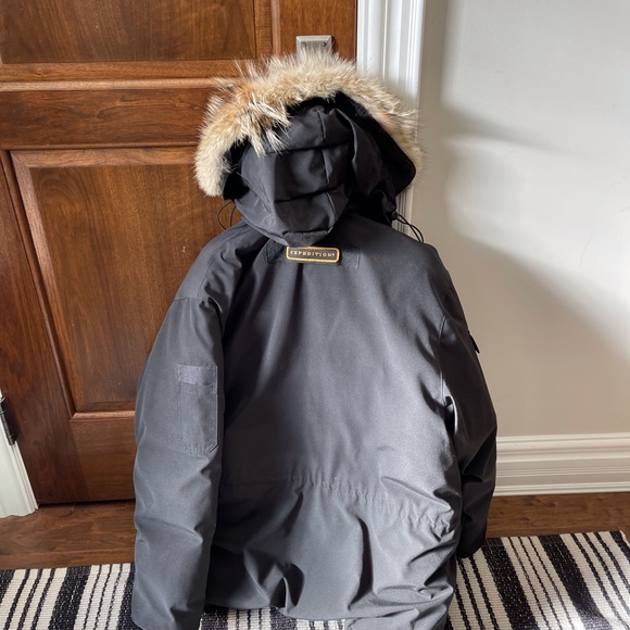 COPY - Canada Goose Men’s Expedition Parka - Picture 7 of 10